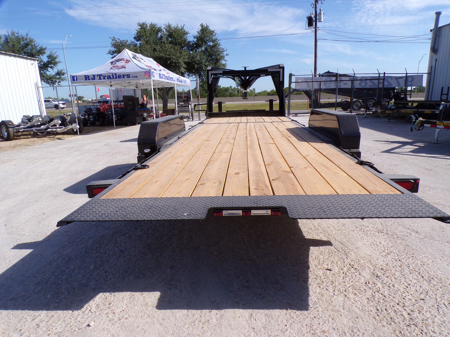 2025 BIG TEX 83x22 TILT Gooseneck Equipment Utility Trailer - FREE SHIPPING !!!