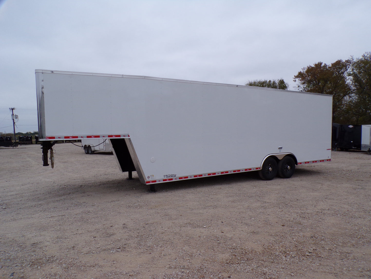 2025 8.5x32 Gooseneck Enclosed Cargo Trailer - FREE SHIPPING !!!