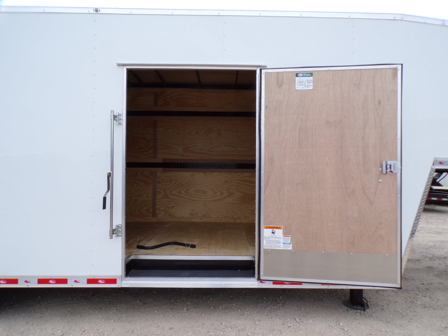 2025 8.5x32 Gooseneck Enclosed Cargo Trailer - FREE SHIPPING !!!